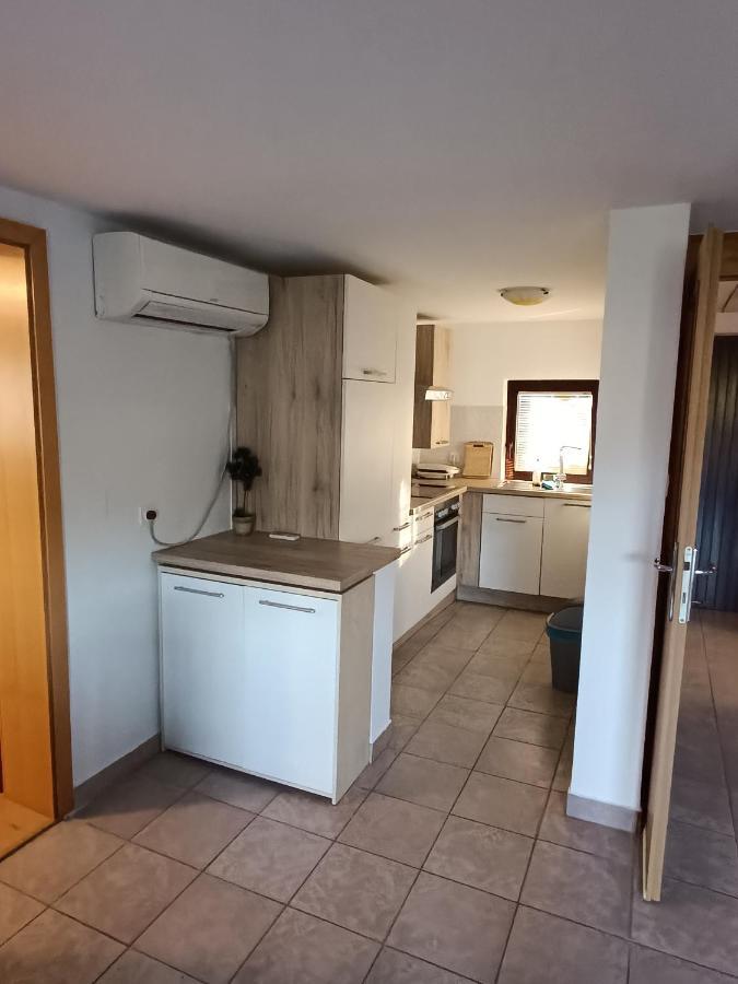 Apartament Hiska Na Gorci Podčetrtek Zewnętrze zdjęcie