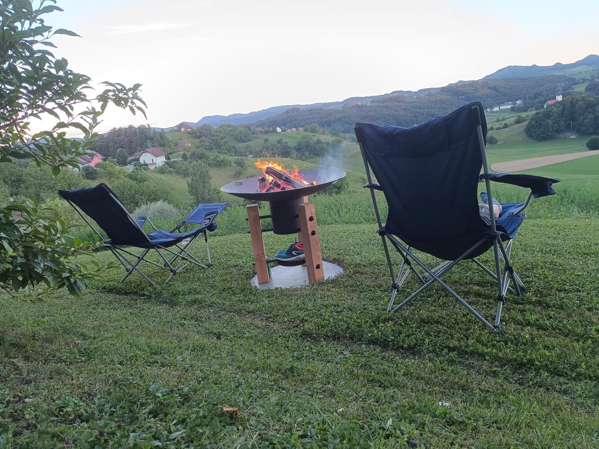 Apartament Hiska Na Gorci Podčetrtek Zewnętrze zdjęcie